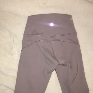 lululemon light purple 28 inch leggings size 4